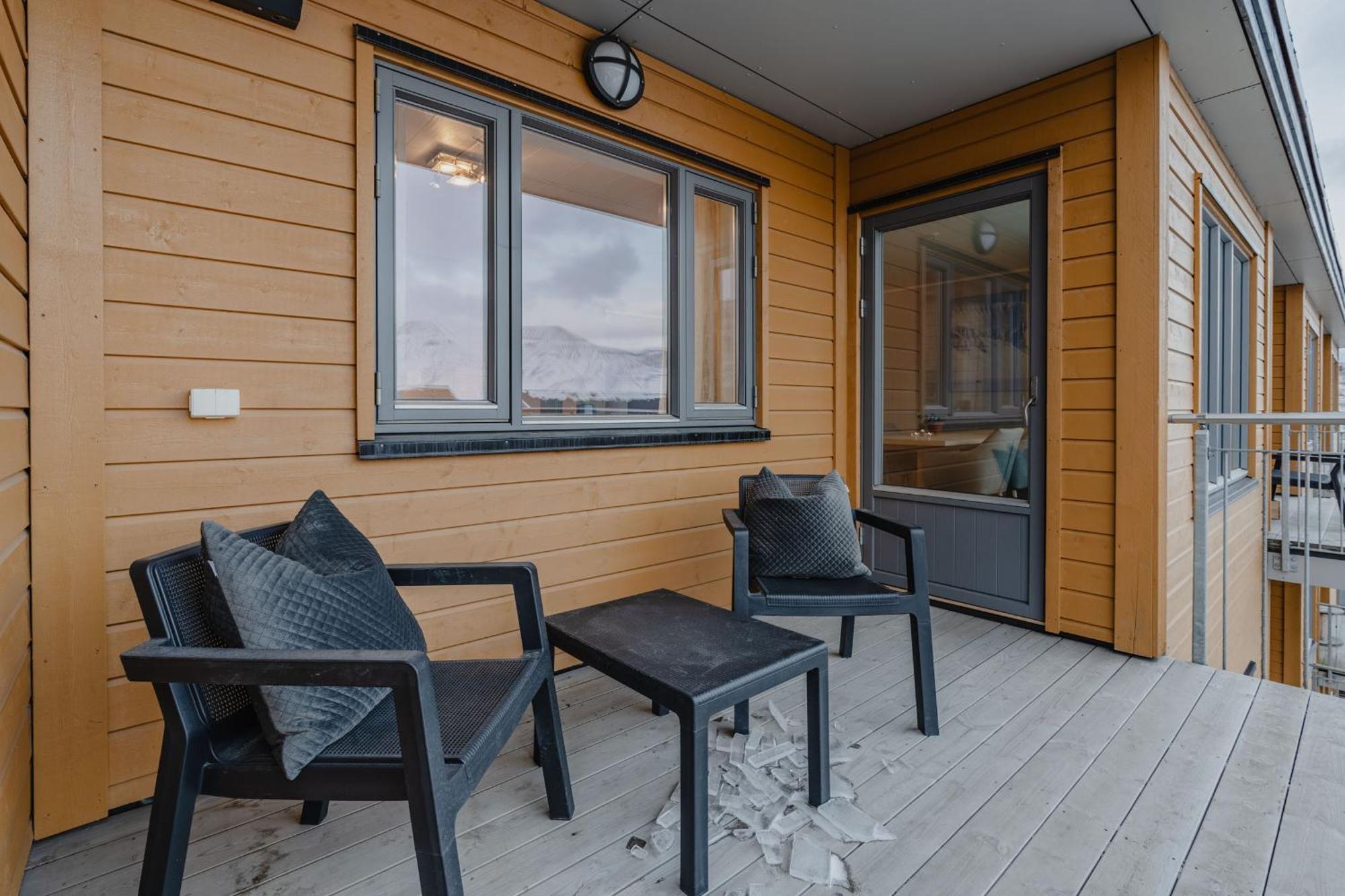 Longyearbyen Apartment Exterior foto